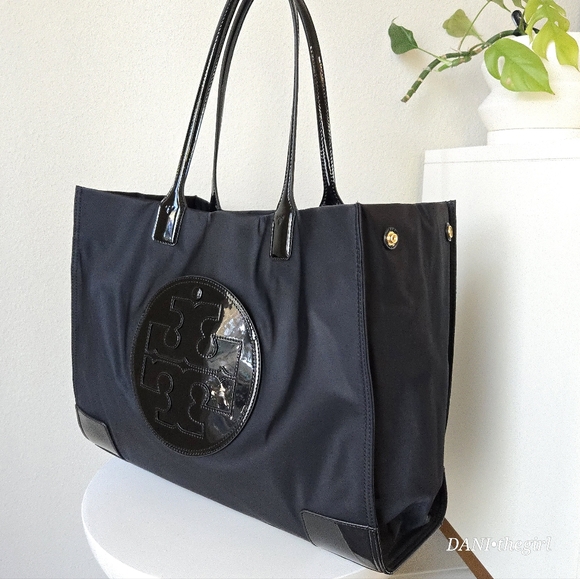 Tory Burch | Ella Patent Tote Large Black - Picture 4 of 16